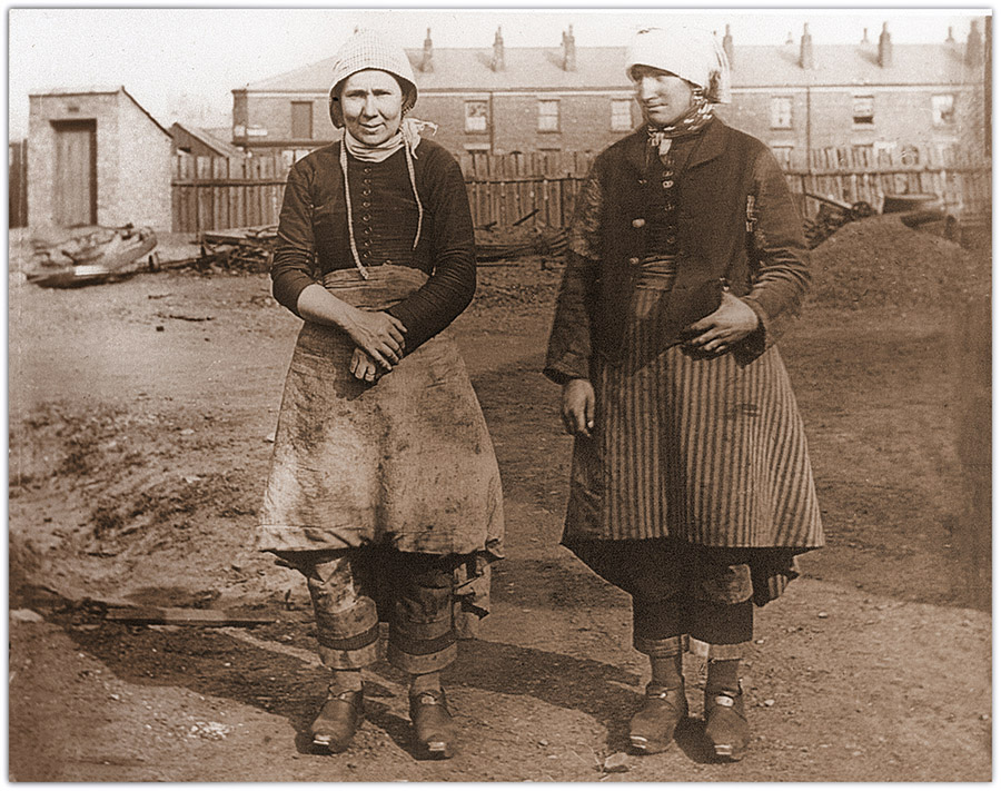 Pit_Girls